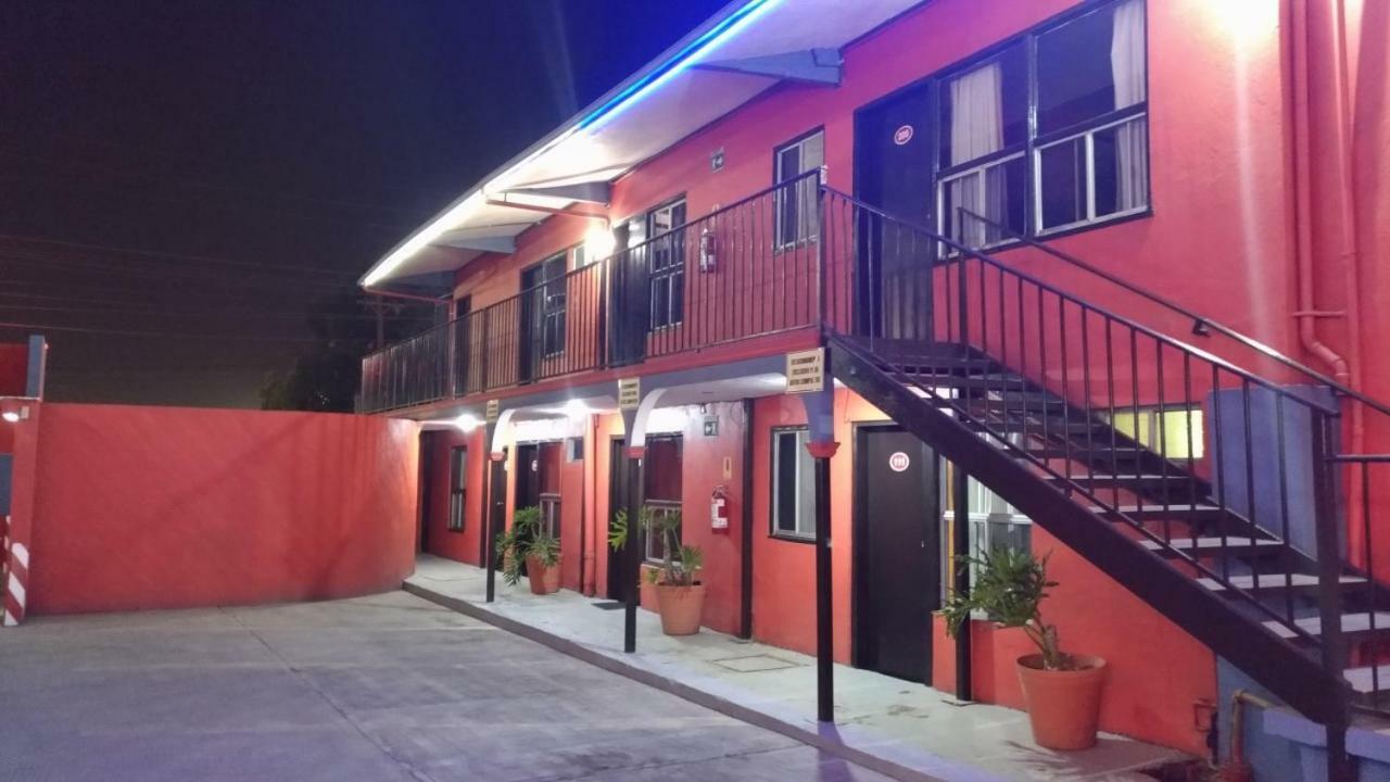Motel Agora Енсенада Екстериор снимка